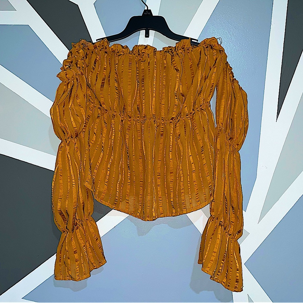 OFF THE SHOULDER LONG SLEEVE BLOUSE